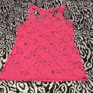 🌟 3 for $15🌟 floral lace tank top.